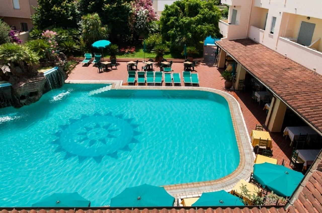 Aparthotel Le Residenze Del Golfo Di Orosei Extérieur photo
