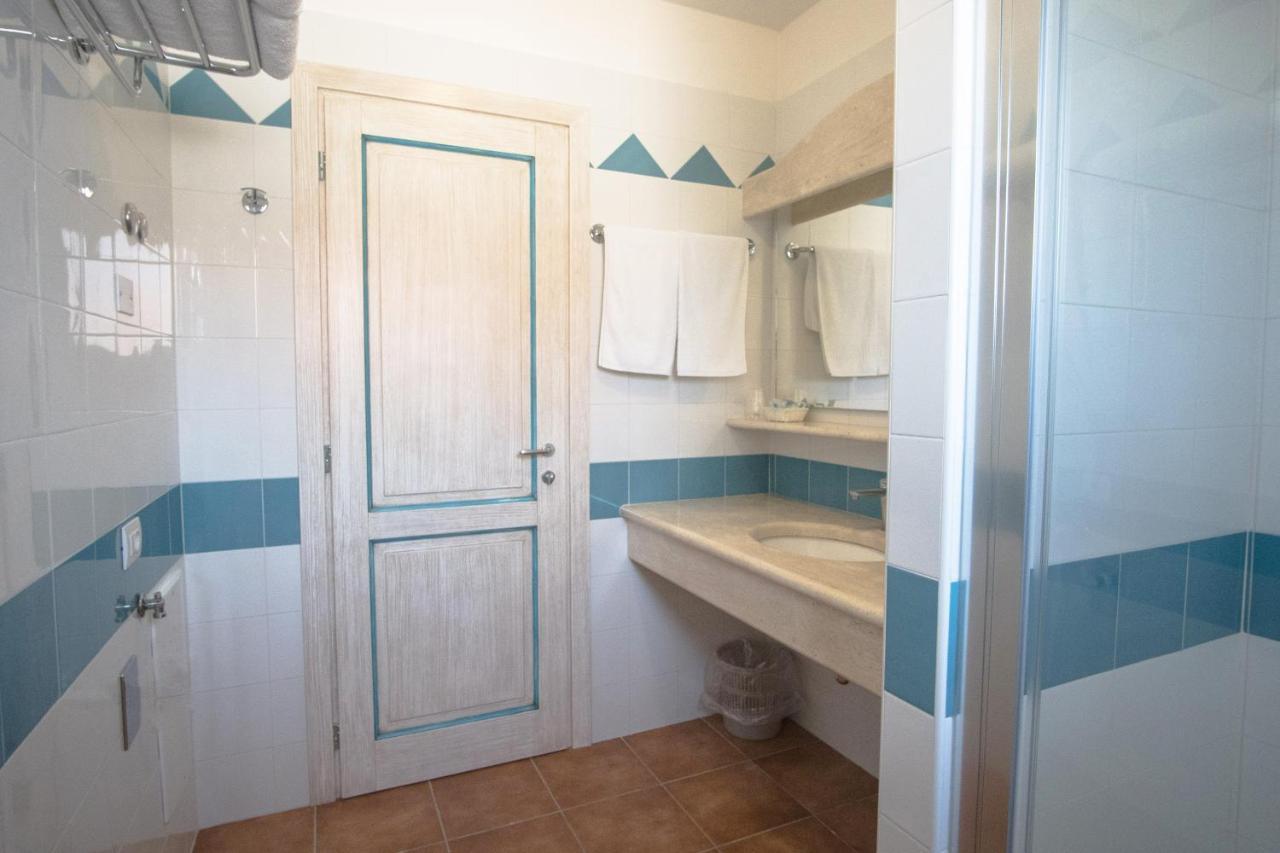 Aparthotel Le Residenze Del Golfo Di Orosei Extérieur photo