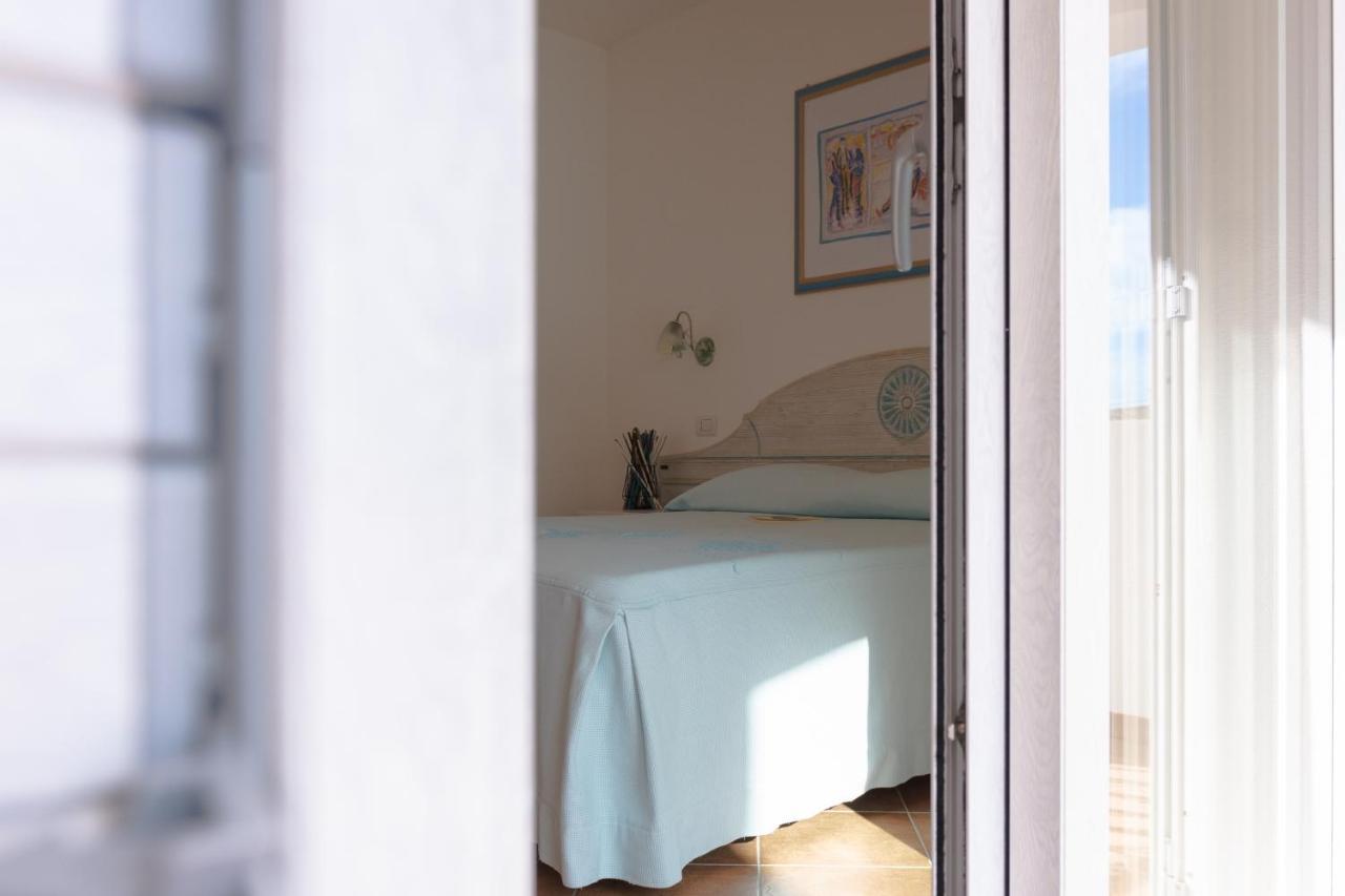 Aparthotel Le Residenze Del Golfo Di Orosei Extérieur photo