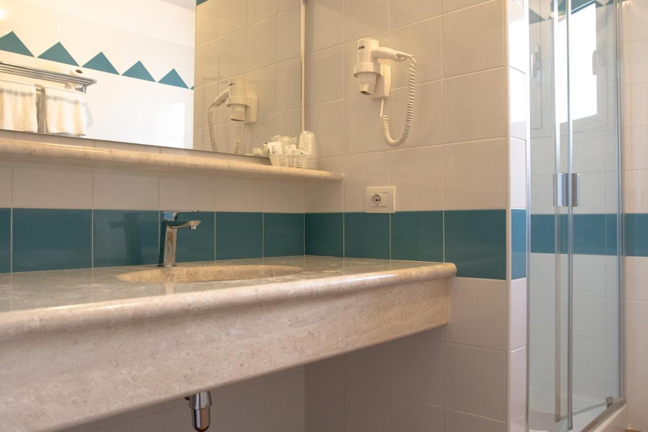 Aparthotel Le Residenze Del Golfo Di Orosei Extérieur photo